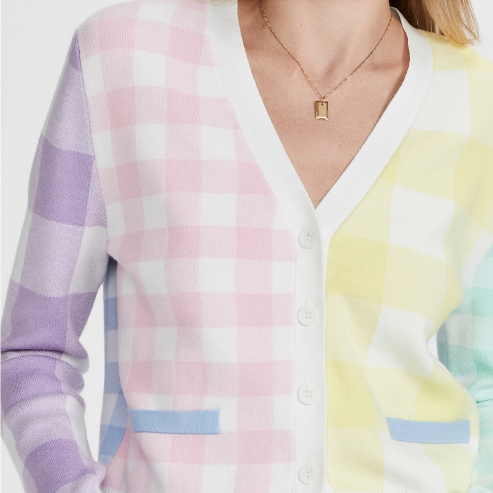 Checkered cardigan. Perfect for spring!